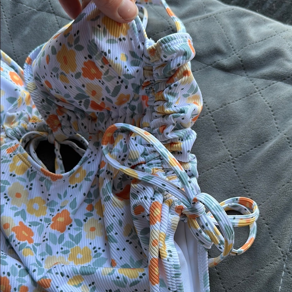 Floral One-Piece Swimsuit - Picture 4 of 7